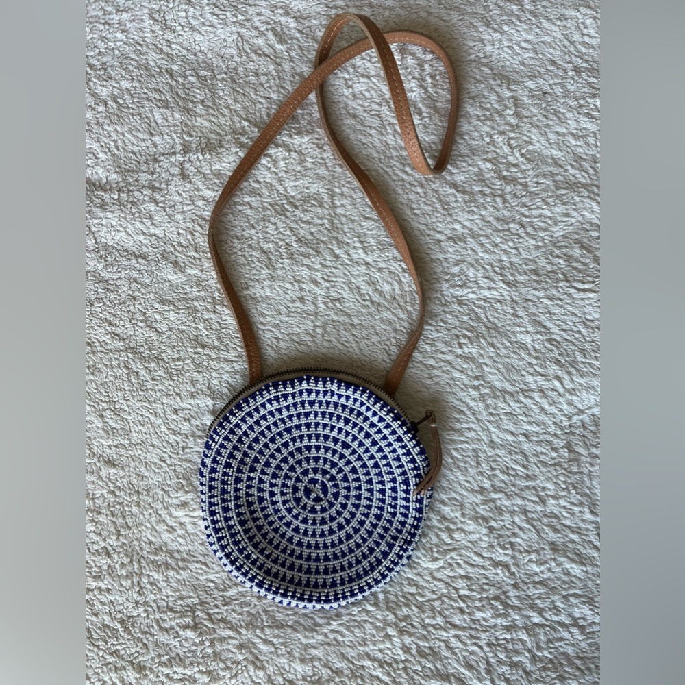 Mercado Global beaded blue and white purse